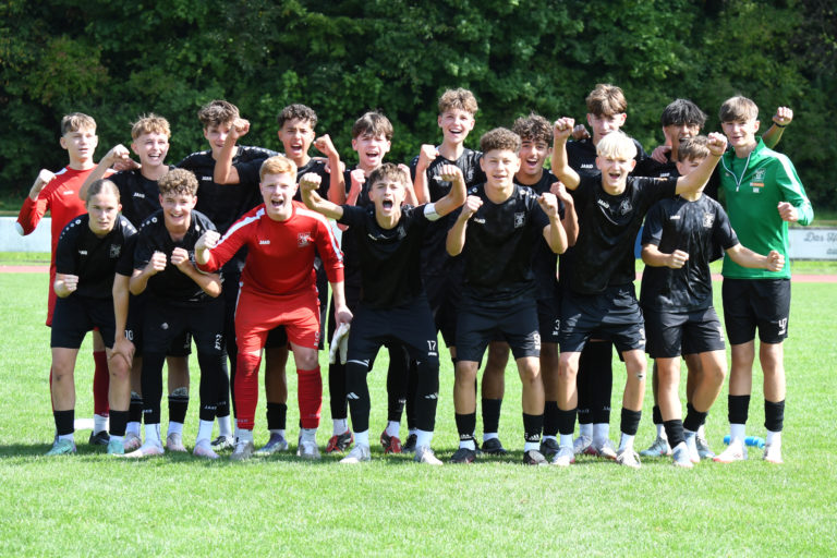 Heimsiege für Deggendorfs Junioren-Teams
